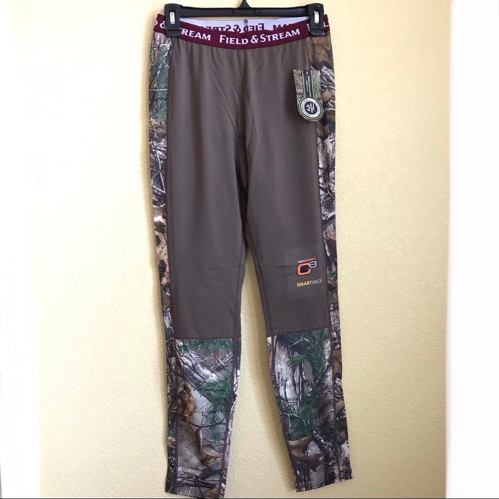 Women’s camouflage bottom base layer pants